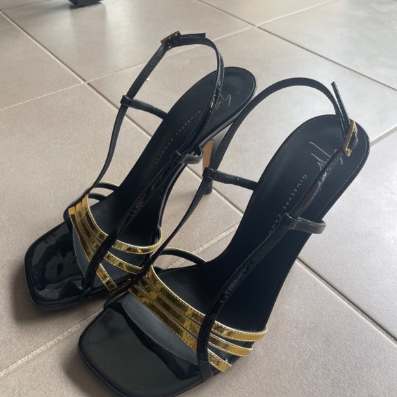 Giuseppe Zanotti Heels (Sz 37.5) - Picture 2 of 9